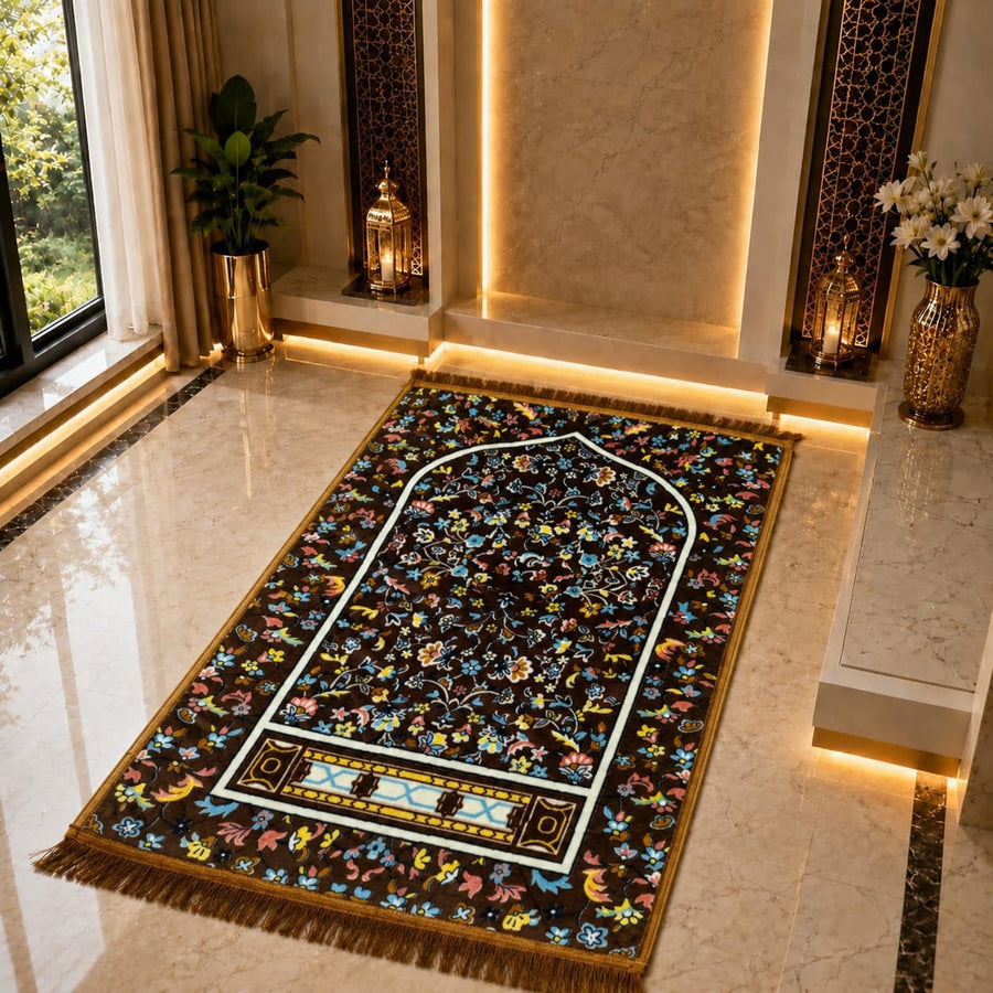 Premium Madina Style Velvet Prayer Mat (Janamaz) โ Hajj & Umrah Collection