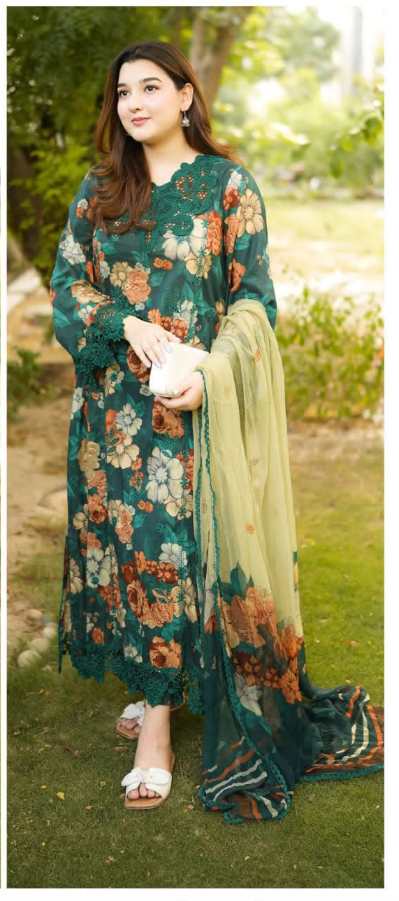 Elegant Rust & Black Floral Airjet Linen 3PC Suit – Heavy Lace Embroidery & Ready Dupatta