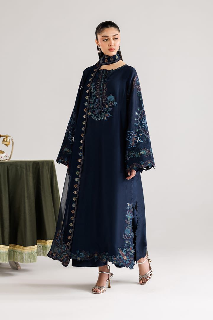 IZNIK Premium Version 3PC Heavy Embroidered Dhanak Suit – Winter Collection 2026/27
