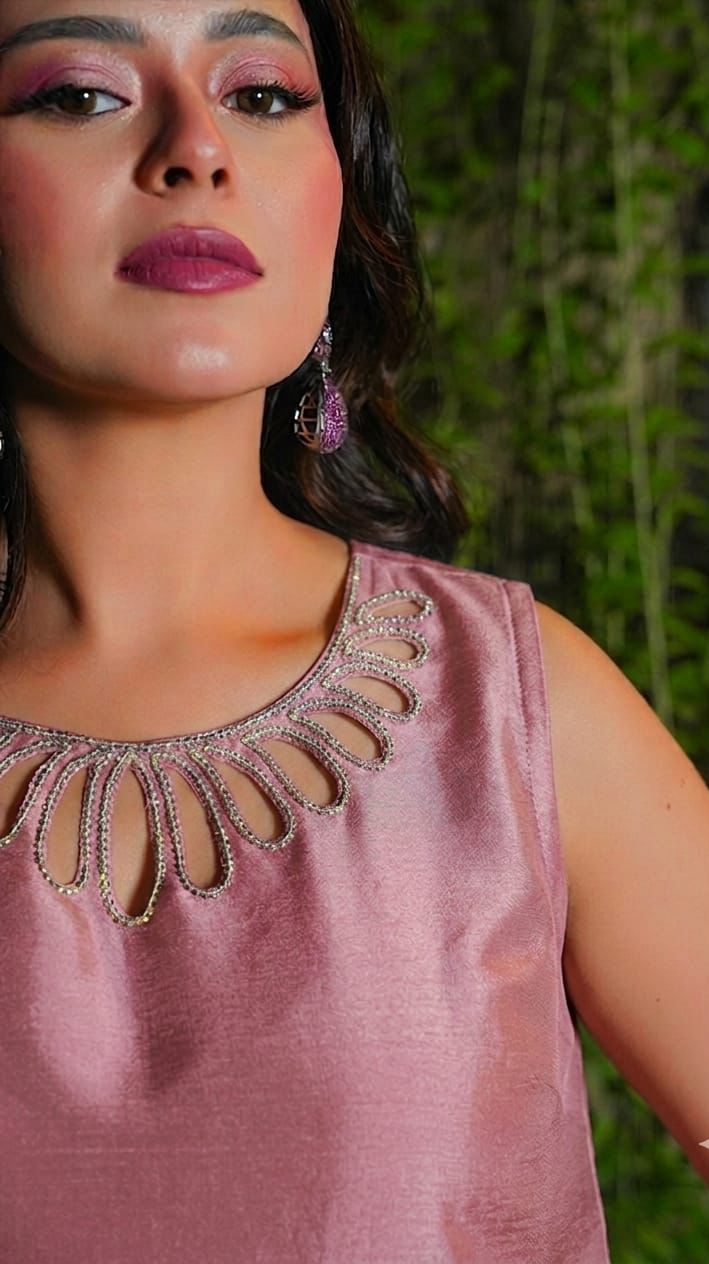 Soft Silk Embroidered 2-Piece Unstitched Kaftan Collection (D# 1216 / 1217)