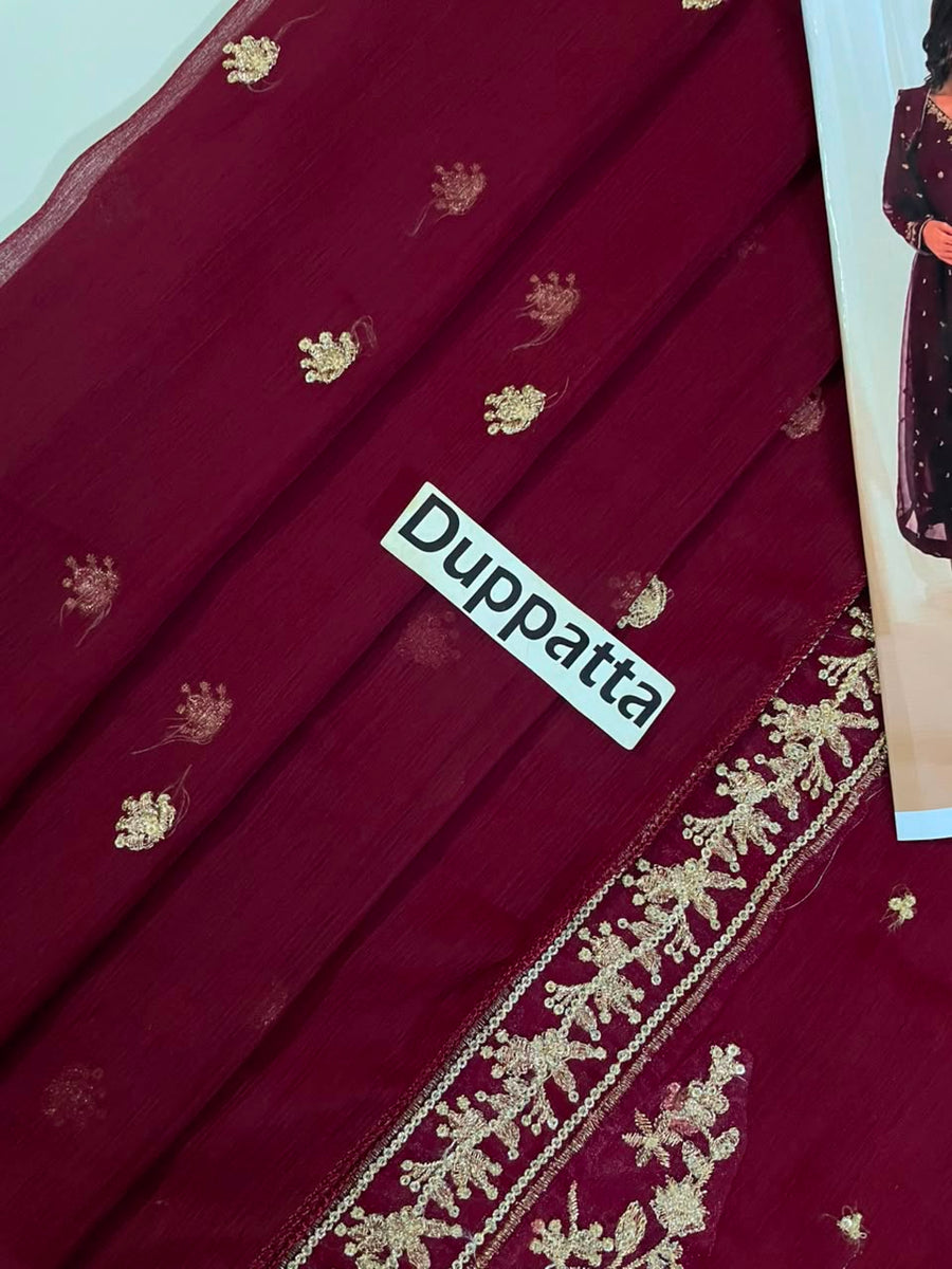 Iznik Hit Code Premium Heavy Embroidered Chiffon 3-Piece Suit – Black & Red