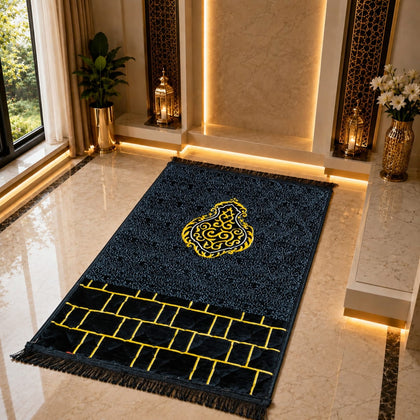 Premium Black & Gold Velvet Prayer Mat (Janamaz) – Luxury Islamic Prayer Rug