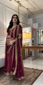 Premium Magenta Festive Wedding Wear – 4-Sided Embroidered Dupatta Edition
