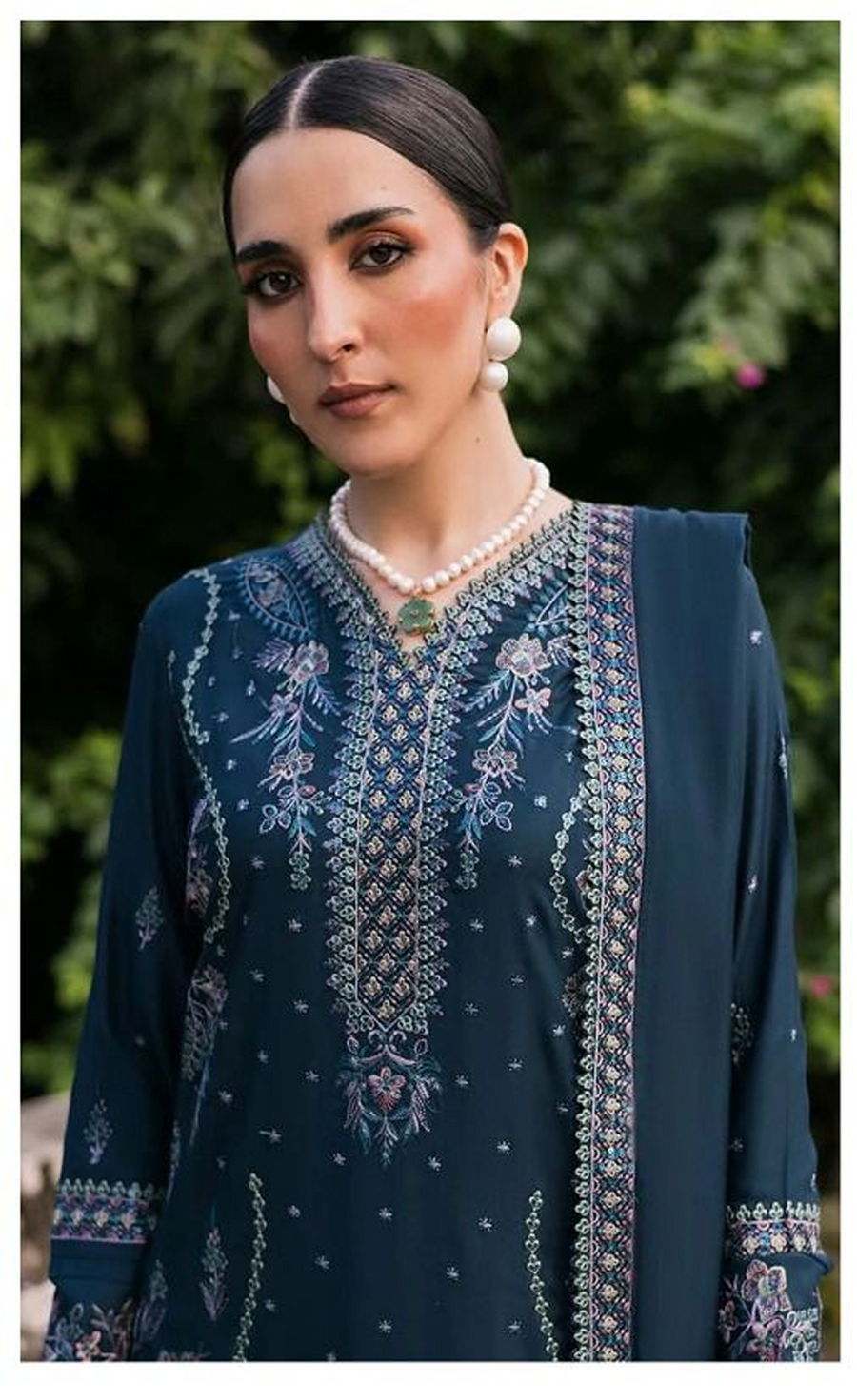 Maria B Winter Collection 2026-27 Premium Airjet Dhanak 3-Piece Teal Embroidered Suit with Embroidered Dhanak Shawl