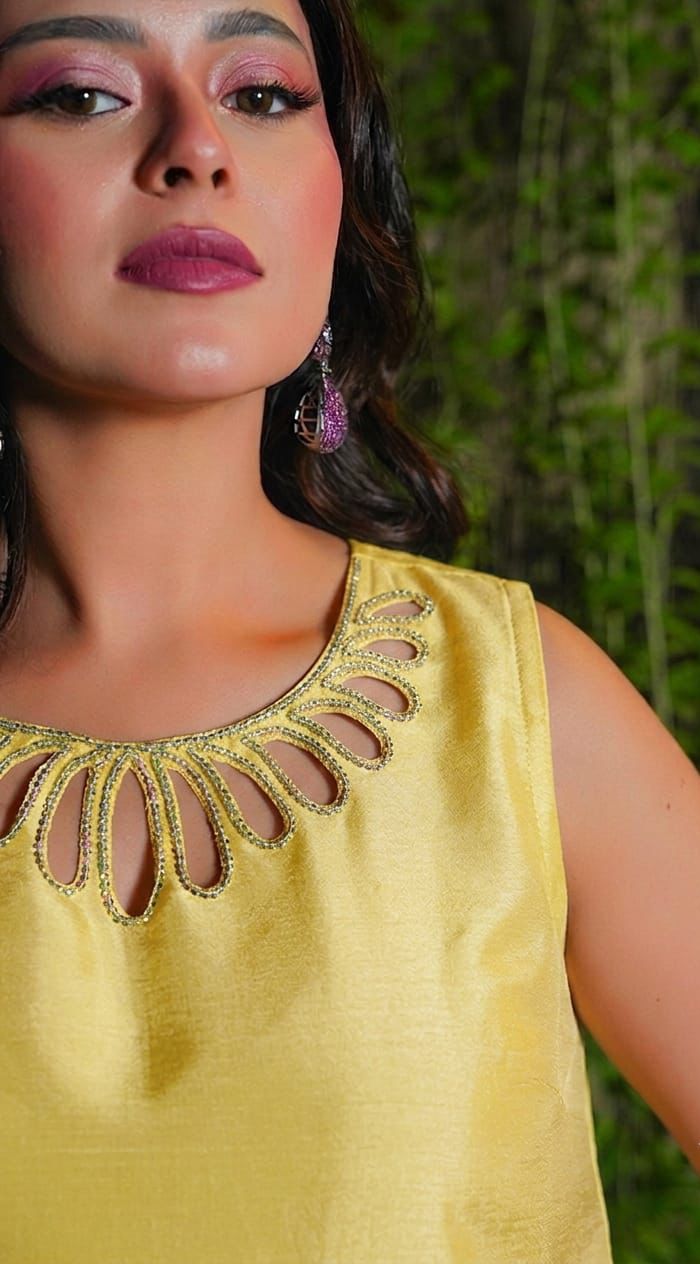 Soft Silk Embroidered 2-Piece Unstitched Kaftan Collection (D# 1216 / 1217)