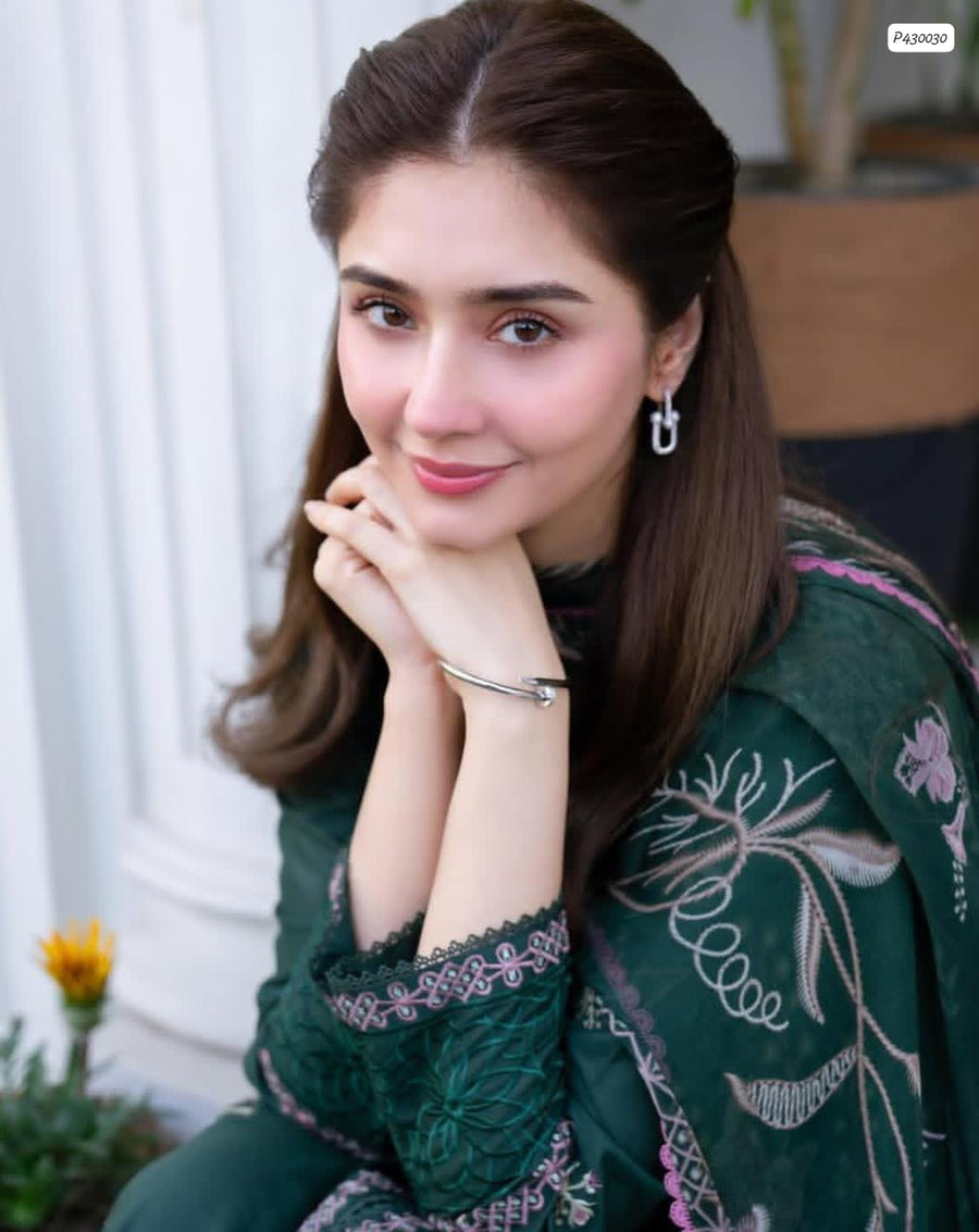 Dure-E-Fishan Premium Dhanak Embroidered 3-Piece Suit – Winter 2026